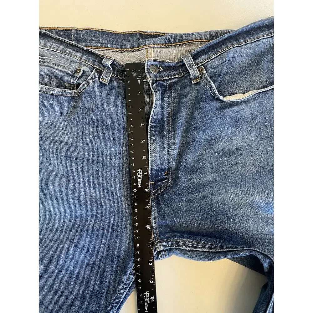 Men's Levi's 505 Blue Denim Jeans Size 36 x 32 Medium Wash Mid Rise Straight Leg